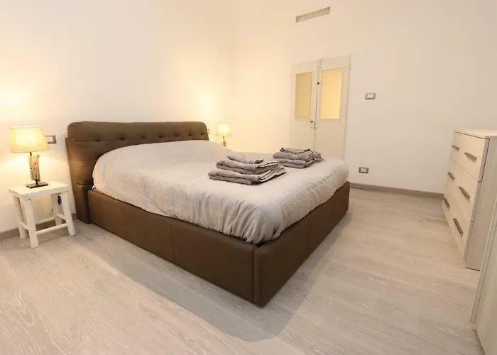 Andrea's Lovely - Free Private Parking Included! * Janov
