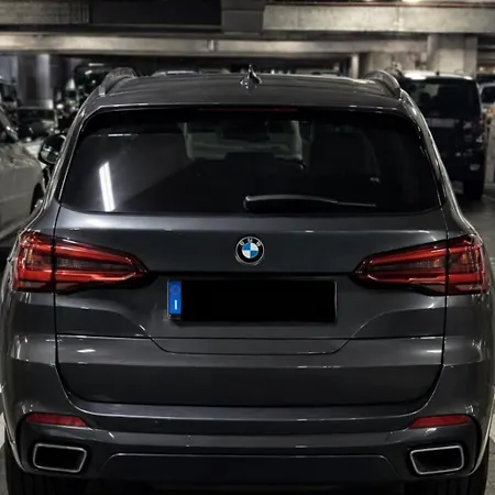 Lovely Old Town Apt With Free Private Parking Includer! Апартаменты *
