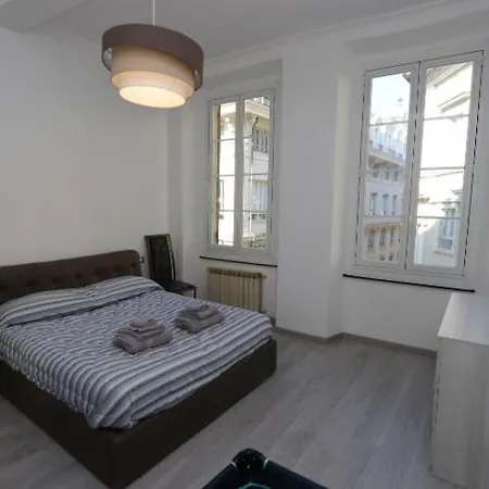 Lovely Downtown Top Location Apt With Free Private Parking Included! Apartmán Janov