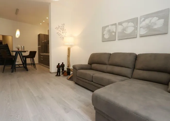 Andrea's Lovely - Free Private Parking Included! Gênes