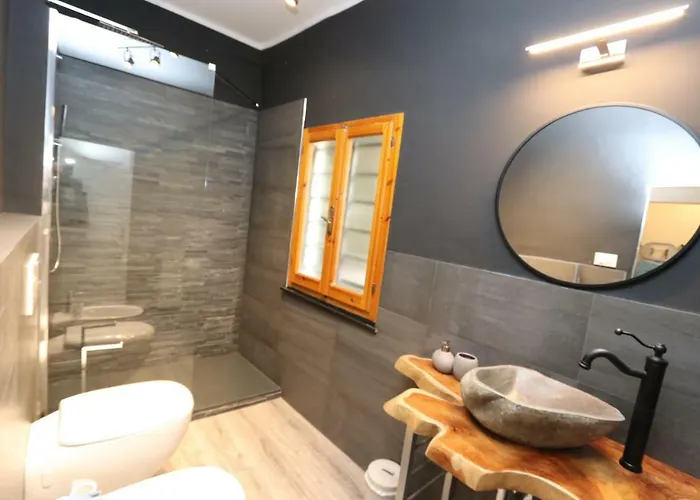 Andrea's Lovely - Free Private Parking Included! * Gênes